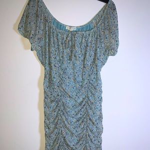 Ruched mesh floral dress, never before worn, stretchy, very pretty light blue